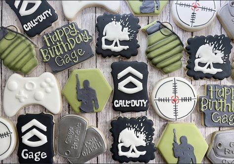 Call Of Duty Cookies Decorated, Call Of Duty Cookies, Call Of Duty Birthday Party Ideas, Call Of Duty Theme Party, Royal Icing Cookie Ideas, Call Of Duty Birthday Party, Aesthetic Cookies, Cookies Aesthetic, Army Birthday Parties