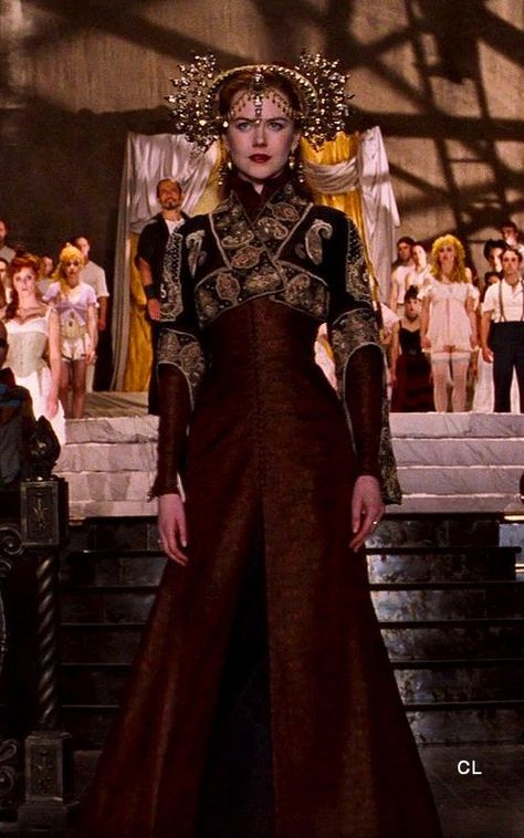 Lannister Fashion, Nicole Kidman Moulin Rouge, Satine Moulin Rouge, Moulin Rouge Outfits, Moulin Rouge Costumes, Period Dress, Movies Outfit, Rehearsal Dress, Movie Costumes