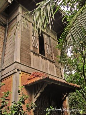 i wish i can have this kind of a home in NYC Filipino Houses, Filipino Interior, Houses Background, Vintage Filipino, Philippines Design, Facade Inspiration, 19th Century House, Philippine Architecture, Old House Design