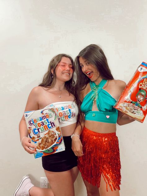 Lucky Charm Halloween Costume, Lucky Charm Costume, Lucky Charms Halloween Costume, Cereal Costumes Halloween, Diy Cereal Costume, Cereal Costume Ideas, Cereal Halloween Costumes Diy, Cereal Halloween Costume, Cereal Costume