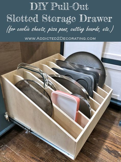 Diy Kitchens, Pizza Pans, Desain Pantry, Pantry Remodel, Cookie Sheets, Kitchen Pantry Cabinets, Diy Kitchen Storage, Pull Out Drawers, Pantry Design