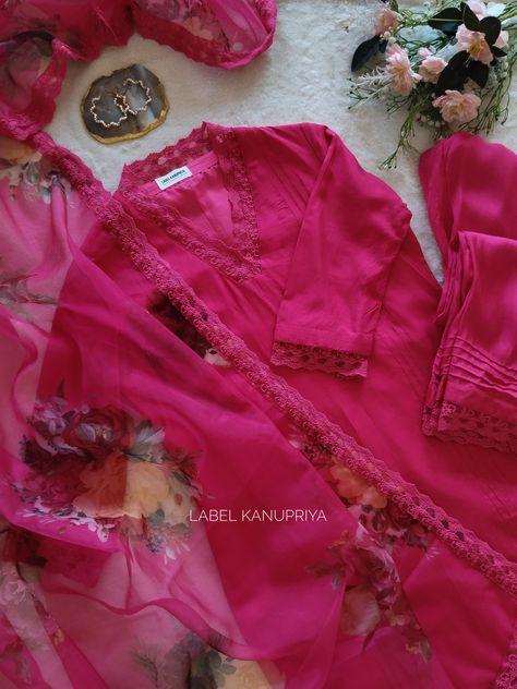 Elegant designer Kurta and Pant Set by Label Kanupriya Shop now on www.labelkanupriya.com Email us your queries on labelkanupriya@gmail.com #kurta #kurti #designerkurti #handwork #kurtapant #designer Floral Organza Kurti Designs, Kurti Pant Set With Dupatta, Organza Kurti Designs, Organza Dupatta Suits, Suit Pic, Organza Kurti, Label Kanupriya, Kurti Pant Set, Pant Design