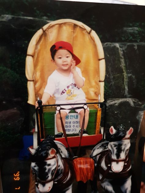 Seungkwan Baby Picture, Hoshi Baby Picture, Woozi Baby Pictures, Wonwoo Baby Picture, Seventeen Baby Pictures, Jeonghan Baby Pictures, Mingyu Baby Picture, Baby Seventeen, Dance Pose