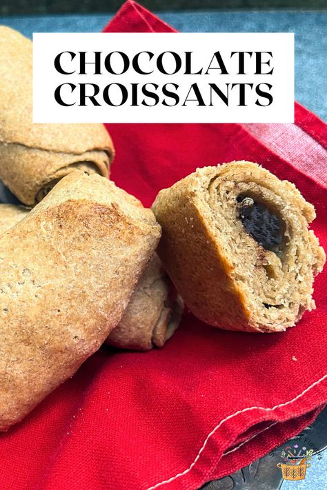 Mini sugar free chocolate croissants with grass fed butter, whole wheat flour, and spelt flour on a red napkin Chocolate Croissant Recipe, Chocolate Croissants, Crescent Recipes, Mini Croissants, Croissant Recipe, Lazy Saturday, Sugar Free Chocolate Chips, Chocolate Croissant, Spelt Flour