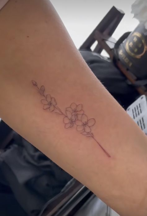 Small Asian Tattoos For Women, Abg Tattoo, Dainty Asian Tattoo, Asian Style Flower Tattoo, Feminine Asian Tattoo, Tatto Placement Girl, Cherry Blossom Tattoo, Blossom Tattoo, Cute Tiny Tattoos