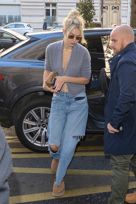 The $120 Uggs Gigi Hadid Wore 24/7 During Paris Fashion Week | Who What Wear Hotel In Paris, Hot Pink Heels, Ugg Classic Short, Uggs Outfit, Moda Paris, Elsa Hosk, Trending Boots, Relaxed Jeans, Fashion People