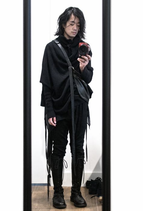 Strega Fashion Men, Dark Mori Fashion Men, Fantasy Fashion Male, Dark Mori Kei, Dark Mori Fashion, Shade Clothing, Experimental Fashion, Hippie Goth, Strega Fashion