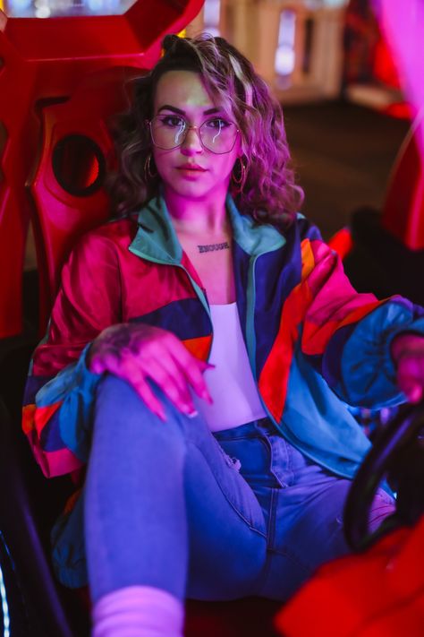 90s Arcade Aesthetic Outfit, Arcade Photoshoot Outfit, Arcade Game Photoshoot, Comic Book Store Photoshoot, 80s Arcade Photoshoot, 80s Themed Photoshoot, 80s Theme Photoshoot, Streamer Photoshoot, Comic Book Photoshoot