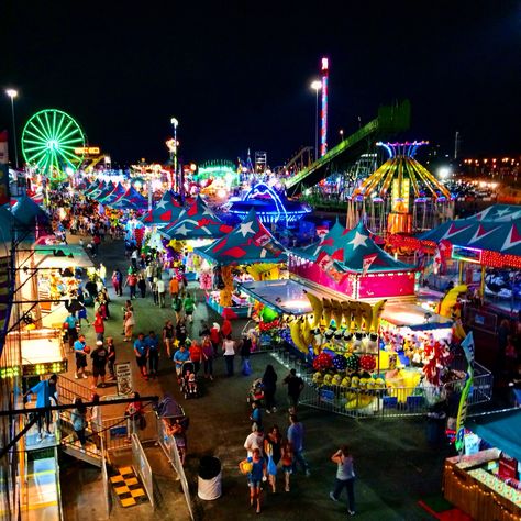 Fair Grounds Aesthetic, Minnesota State Fair Aesthetic, Pink Amusement Park Aesthetic, Funfair Aesthetic Night, County Fair Aesthetic Night, Hull Fair, Carnival Lights, Candy Room, Wildwood Nj