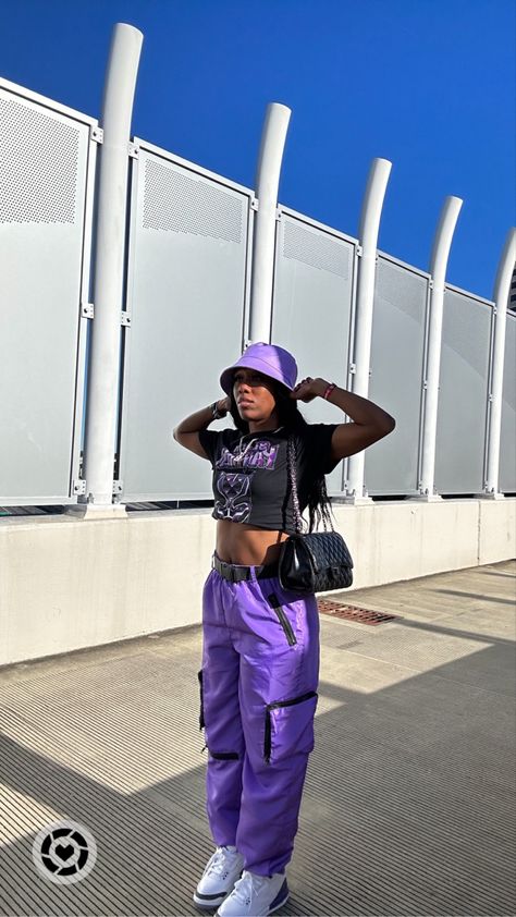 Jordan 3 Dark Iris, How To Style Jordans, Jordan 3 Outfit, Styling Jordans, Purple Streetwear, Dancers Outfit, Dance Outfit, Purple Outfits, Tomboy Outfits