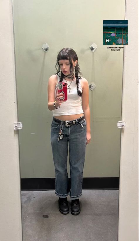 Punk Concert Outfit Winter, Slowdive Concert Outfit, Fall Punk Outfits, Hippie Punk Outfits, Skater Punk Outfits, Summer Outfits Punk, Hhn Outfit Ideas, Indie Sleaze Aesthetic Outfits, Y2k Indie Outfits