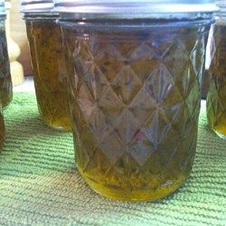 Jalapeno Jelly Recipes, Jalapeño Jelly, Pepper Jelly Recipes, Jalapeno Jelly, Hot Pepper Jelly, Chilli Jam, Jelly Recipe, Pepper Jelly, Jelly Recipes