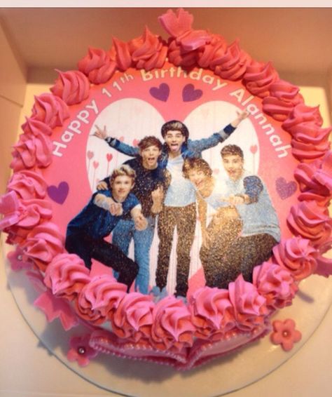 One Direction Cake Ideas, One Direction Party, One Direction Birthday, One Direction Cakes, Cake Meme, Cake For A Friend, Taylor Swift Cake, Harry Styles Birthday, One Direction Cake