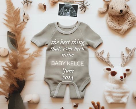 Swiftie Pregnancy Announcement, Taylor Swift Baby Announcement, Taylor Swift Pregnancy Announcement, Social Media Announcement, Evermore Folklore, Taylor Swift Song Lyrics, Announcement Pregnancy, Pregnancy Announcement Cards, Announcement Ideas