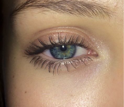 eye Earth Eyes, Italian Beauty Secrets, Beautiful Eyes Color, Glow Skin, Eye Photography, Aesthetic Eyes, Blue Eye, Long Lashes, Maquillaje Natural