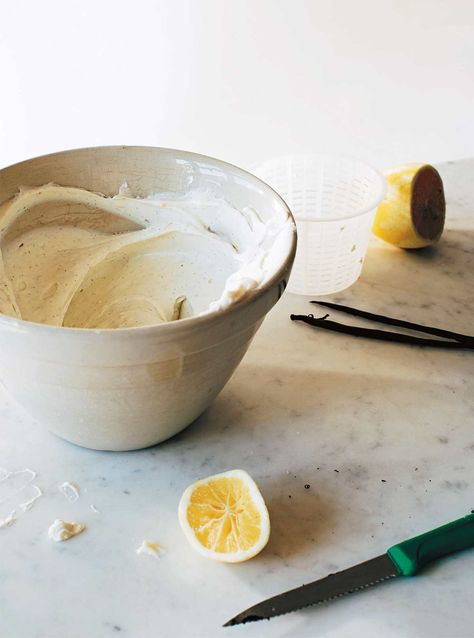 Lemon Ricotta Topping, Lemon Ricotta Pudding, Whipped Ricotta Sweet, Sweetened Ricotta Cheese, Ricotta Cream Filling, Sweet Whipped Ricotta, Sweet Ricotta Filling, Whipped Ricotta Dessert, Ricotta Whipped Cream