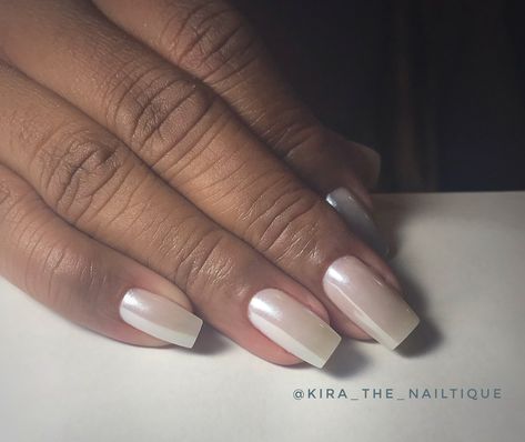 #whitechrome #whitechromenails #gelnailextensions #whitenails White Frosted Nails, Glittery White Nails, Milky White Chrome Nails, Square Chrome Nails, Chrome White Nails, White Pearl Nails, Minimal Nail, Everyday Nails, White Chrome Nails