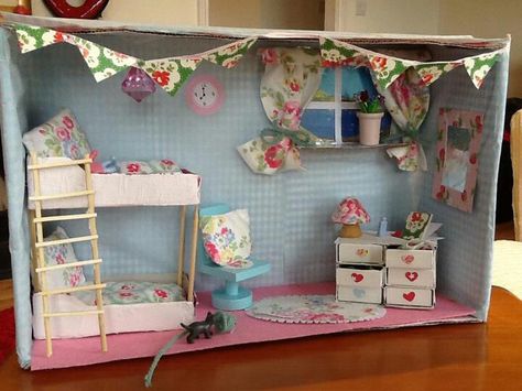 Found on Cath Kidston's FB page in her "Dream room in a box" photo album. Shoebox Room Project, Room In A Box Project, Shoe Box Bedroom Project, Shoe Box Craft Ideas, Shoebox Bedroom Project, Shoe Box Room Project, Shoe Box Doll House, Shoe Box House, Shoebox Room