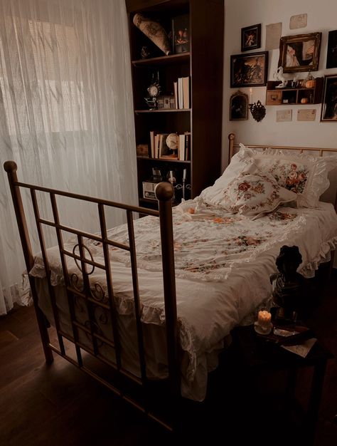 Southern Gothic Bedroom Aesthetic, Gothic Study Aesthetic, Mid Century Glam Bedroom, Southern Gothic Bedroom, Gothic Bedroom Aesthetic, Gothic Study, Mid Century Glam, Whimsical Room, Gothic Bedroom