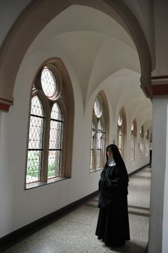 Spiritual Reflection, Nuns Habits, Monastic Life, Loving Kindness, Fotografi Vintage, Prayer Life, Bride Of Christ, The Cloisters, Catholic Art