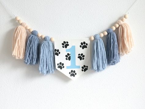 FriendlyBanners - Etsy Spain One Year Old Puppy Party, First Birthday Party Dog Theme, Puppy Themed 1st Birthday Party, Dog Themed First Birthday, 1st Birthday Dog Theme, Puppy First Birthday Party, James Bradley, Moose Birthday, Puppy Things