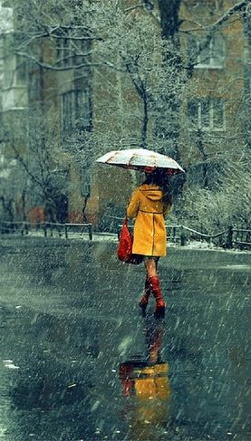 I dream of the perfectness of rain... https://twitter.com/MollyToombs I Love Rain, Going To Rain, Love Rain, Yellow Raincoat, Rain Umbrella, Walking In The Rain, Singing In The Rain, Rainy Night, Sound Of Rain