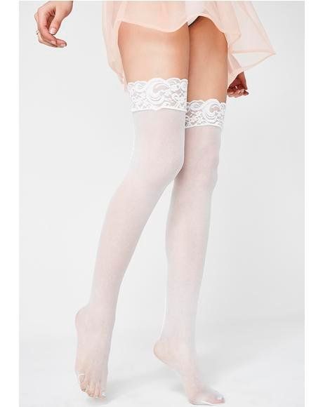 Girls Long Socks, Pale Women, Lace Stockings, Silk Clothes, White Stockings, Silk Stockings, Sugar Thrillz, Silk Outfit, Silk Lingerie