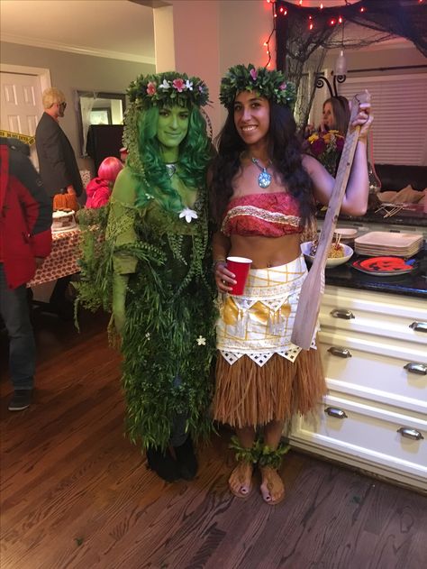 Moana Couple Costume, Moana And Te Fiti, Halloween Moana, Te Fiti Costume, Halloween Costume Family, Disney Moana Birthday Party, Aladdin Halloween, Moana Jr, 18th Ideas