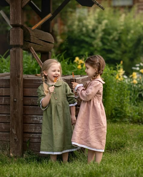 Toddler Boy Room Decor, Sisters Photoshoot Poses, Farm Clothes, Nursery Room Inspiration, Country Kids, Cottagecore Style, Kids Photoshoot, Candy Apple, Baby Life