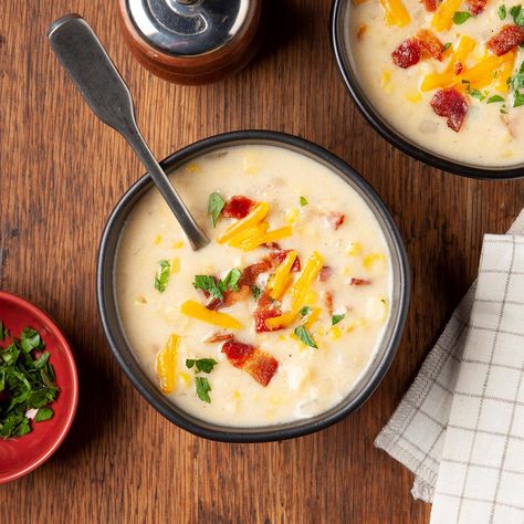 Instant Pot Corn Chowder Bacon Potato Corn Chowder, Instant Pot Corn Chowder, Slow Cooker Corn Chowder, Instant Pot Corn, Cream Based Soups, Bacon Corn Chowder, Potato Corn Chowder, Corn Chowder Recipe, Salsa Fresca