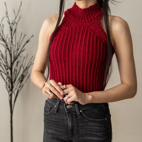 This business casual top is an easy make and looks great with everything! It's a clean and sleek modern crochet top that can be made by following our pattern, photo pattern and free video tutorial. Enjoy! 💖 Be sure to follow on YouTube, Instagram and check out my Etsy @TCDDIY Crochet Mock Neck, Sweater Tutorial, Sleeveless Mock Neck, Modern Crochet Patterns, Photo Pattern, Crochet Pumpkin, Youtube Instagram, Visual Learners, Modern Crochet