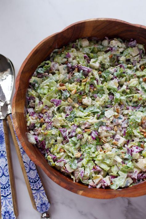 An easy homemade version of the ever-so-popular Taylor Farms Dill Pickle Chopped Salad kit. The creamy dill pickle ranch dressing is sugar-free and low-carb. This crunchy, flavorful salad is a dill pickle lover's dream! Pickle Ranch Dressing, Dill Pickle Ranch, Dill Pickle Salad, Dill Salad Recipe, Pickle Ranch, Pickle Salad, Salad Copycat, Salad Kit, Dill Pickle Recipe