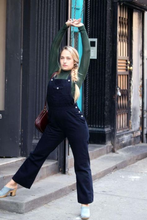 How to Get Jemima Kirke Style - 4 steps Jemima Kirke Outfits, Jessa Girls Outfits, Jessa Girls Style, Jemima Kirke Hair, Jemima Kirke Style, Jessa Girls, Girls Hbo, Jemima Kirke, Last Ride