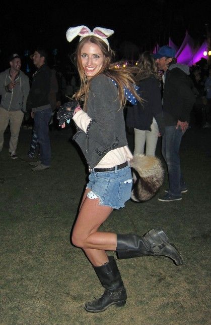 Melrose Bickerstaff (love that name, haha) why are you wearing bunny ears and a raccoon tail?  You do realize those come from 2 different animals, right?  Oh who am I kidding, this was at Coachella, she probably doesn't even know her own ridiculous name right now. Raccoon Tail, Tail And Ears, America's Next Top Model, Coachella Festival, Next Top Model, Who Am I, Bunny Ears, Bunny Ear, Top Model