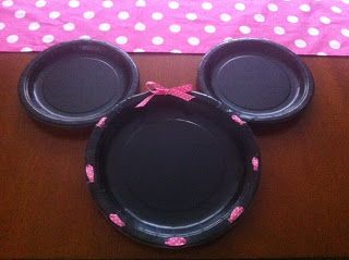 minnie mouse plate Minnie Mouse Food Ideas, Mouse Food Ideas, Mc Castle, Minnie Mouse Food, Minnie Plates, Napkin Bow, Minnie Mouse Plates, Minnie Mouse Birthday Theme, Minnie Mouse Theme Party