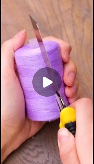 435 likes, 0 comments - netfcouture le April 30, 2024: "hack et astuces de couture a Maîtriser pour perfectionner tout vos projets de couture gagner du temps lors de la réalisation de vos motifs les plus beaux Découvrez comment coudre plus vite et plus facilement... #hackcouture #astucescouture #sew #sewing #tutocouture #couture #coutureaddict #couturea5euros #tutorial #robedemariee #formationcouture #passioncouture #patroncouture #modelove". Sewing Skills Tutorials, Sewing Tricks Hacks, Dressmaking Patterns, Sewing Alterations, Easy Hairstyles For Medium Hair, Couture Sewing Techniques, Dress Making Patterns, Couture Sewing, Rag Quilt