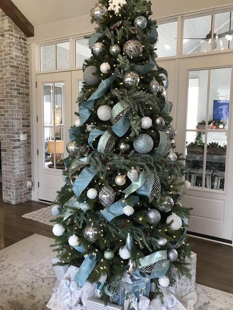 Sage And Navy Christmas Tree, Blue Christmas Tree Decorations, Christmas Tree Inspo, Navy Christmas, Blue Christmas Tree, Blue Tree, Green Christmas Tree, Tree Lighting, Blue Christmas