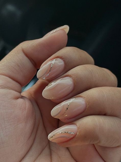 #nails #acrylic #naildesign #nailpolish #nailart #acrylicnails #almondnails Natural Base Nails, Natural Nails With Gold, Uñas Color Natural, Gel Nails Long, Bridesmaids Nails, Nails Yellow, Art Designs Ideas, Work Nails, Casual Nails