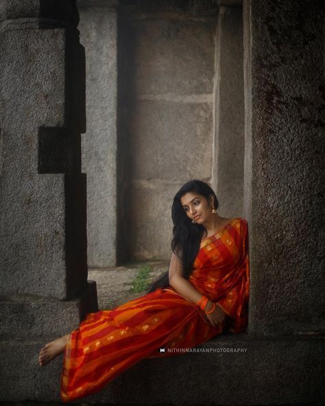 Sharee Photography, Sari Photography, Rajisha Vijayan, Kerala Wedding Photography, Temple Photography, Indian Sari Dress, Indian Wedding Couple Photography, Kerala Saree, Saree Poses