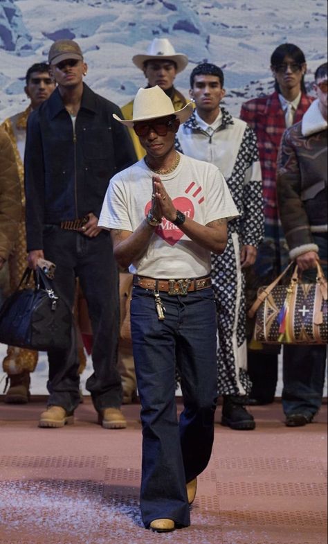 Pharrell Williams Outfits, Pharrell Williams Style, Fits Inspiration, Lv Fashion, Modern Western, Real Real, Archive Fashion, Fall Fit, Street Fashion Men Streetwear