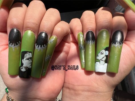 #nailart #acrylicnails Bride Of Frankenstein Nails Art, Frankenstein Nail Designs, Bride Of Frankenstein Nails, Frankenstein Nails, Frankenstein And His Bride, Bride Nails, Bride Of Frankenstein, Coffin Nails Designs, Nails Designs