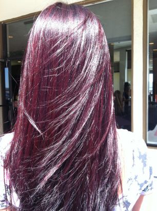 Image Pelo Color Borgoña, Pelo Color Vino, Red Violet Hair, Violet Hair Colors, Plum Hair, Violet Hair, Hair Color Burgundy, Hair Color Chart, Lilac Hair