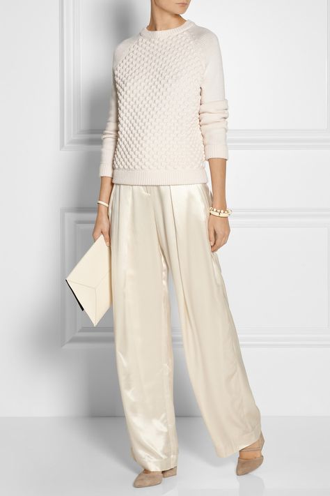 By Malene Birger Cosyna High Waisted Silk Satin Pants in Beige (Neutrals) | Lyst Satin Pants Outfit Casual, Silk Pants Outfit, Satin Pants Outfit, Outfits 2014, Winter Pants Outfit, Alexander Wang Shoes, Winter Trousers, Satin Trousers, Resort Fashion