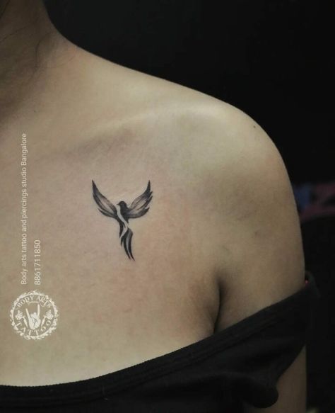 Phoenix Tattoo On Shoulder, Phoenix Tattoo Collar Bone, Phoenix Collar Bone Tattoo, Tattoo Ideas Phoenix Design, Dainty Phoenix Tattoo, Small Phoenix Tattoos Simple, Phoenix Tattoo Feminine Small For Women, Phoenix Tattoo Minimalist, Phoenix Shoulder Tattoo