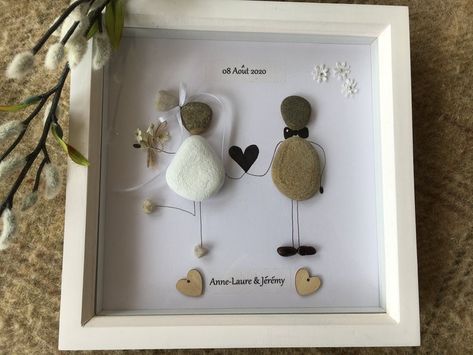 Marina Landscape Design, Pebble Wedding Art, Wedding Pebble Art Ideas, Pebble Art Wedding Couple, Wedding Rock Art, Wedding Pebble Art, Marriage Gifts For Couple, Pebble Art Wedding, Wedding Present Ideas