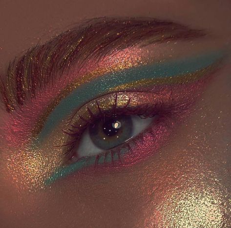 Glitter Maquillage On Fleek, Heart Image, Eyeshadow Tips, Bright Makeup, Magical Makeup, Anastasia Beverly Hills Makeup, Creative Makeup Looks, Dipbrow, Eye Makeup Art