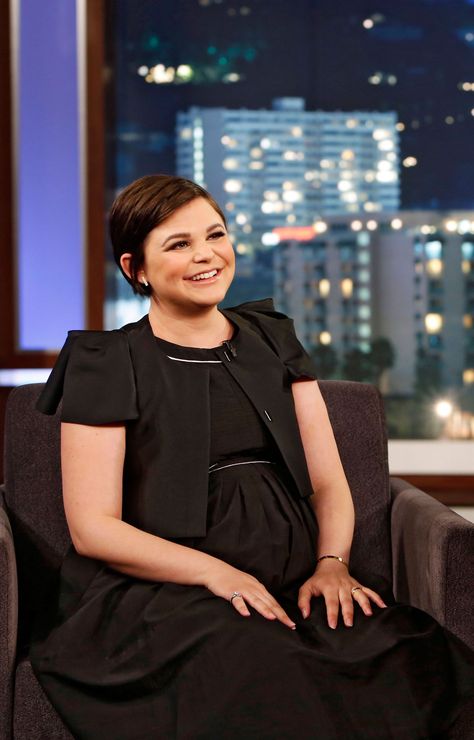 Ginnifer Goodwin Haircuts For Pregnant Women, Ginnifer Goodwin Pixie, Prepping For Pregnancy, Pregnancy Fashion, Ginnifer Goodwin, Asymmetrical Pixie, Basic Black Dress, Beautiful Haircuts, Pregnancy Style