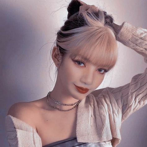 𝐃𝐄𝐒𝐂🕷: Lisa. icon. aesthetic. Blackpink. Foto. Dark. Lalisa Manoban. Kpop. Edits. Ullzang. Lisa Bp, Lisa Blackpink Wallpaper, Lisa Rosé, Dessin Adorable, Lalisa Manobal, Kim Jisoo, Blackpink Photos, Black Pink Kpop, Blackpink Fashion