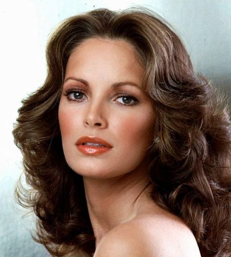 Jaclyn Smith Charlie's Angels, Jacklyn Smith, 40 & Fabulous, 70s Hair, Kate Jackson, Charlie’s Angels, Farrah Fawcett, Charlies Angels, Jaclyn Smith