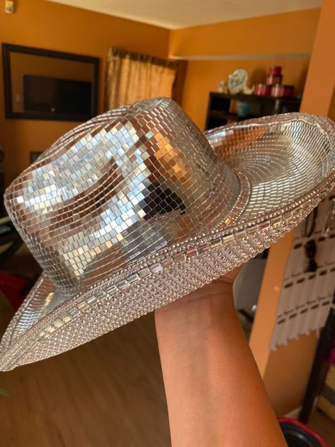 Mirrored Cowboy Hat, Mirror Cowboy Hat, Disco Ball Graduation Cap, Mirrorball Cowboy Hat, Mirrorball Hat, Mirror Ball Outfit, Disco Cowboy Party, Disco Ball Outfit, Mirror Ball Party